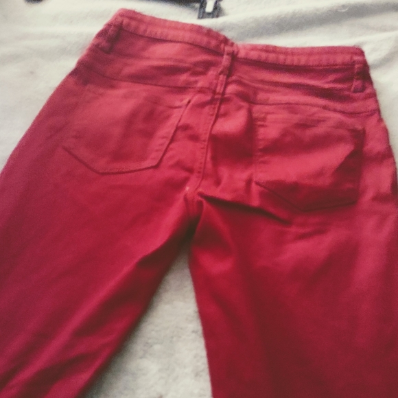 Red juniors skinny Pants - Picture 2 of 3